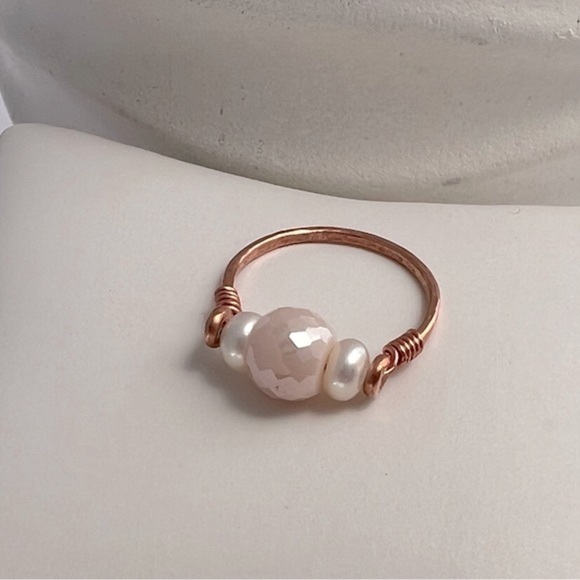 Freshwater Pearls & Pink Glass Beaded Copper Ring - Picture 5 of 15